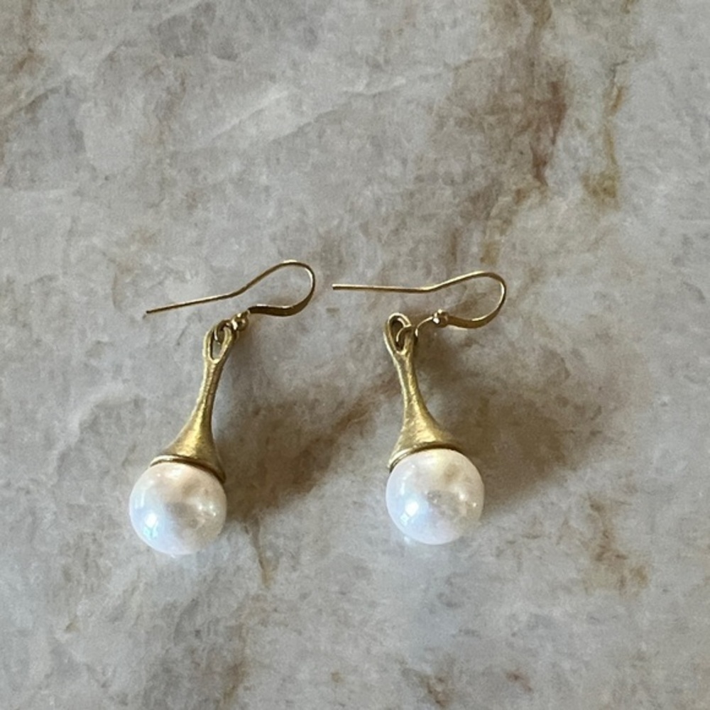 Elegant Gold and White Drop Earrings